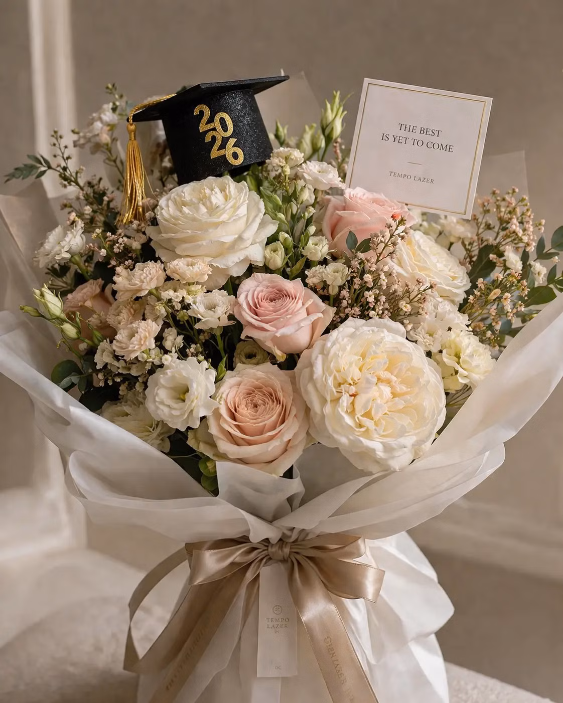 Graduation 2026 - Bouquet available in Washington DC | Tempo Lazer Flowers Studio, Washington DC florist